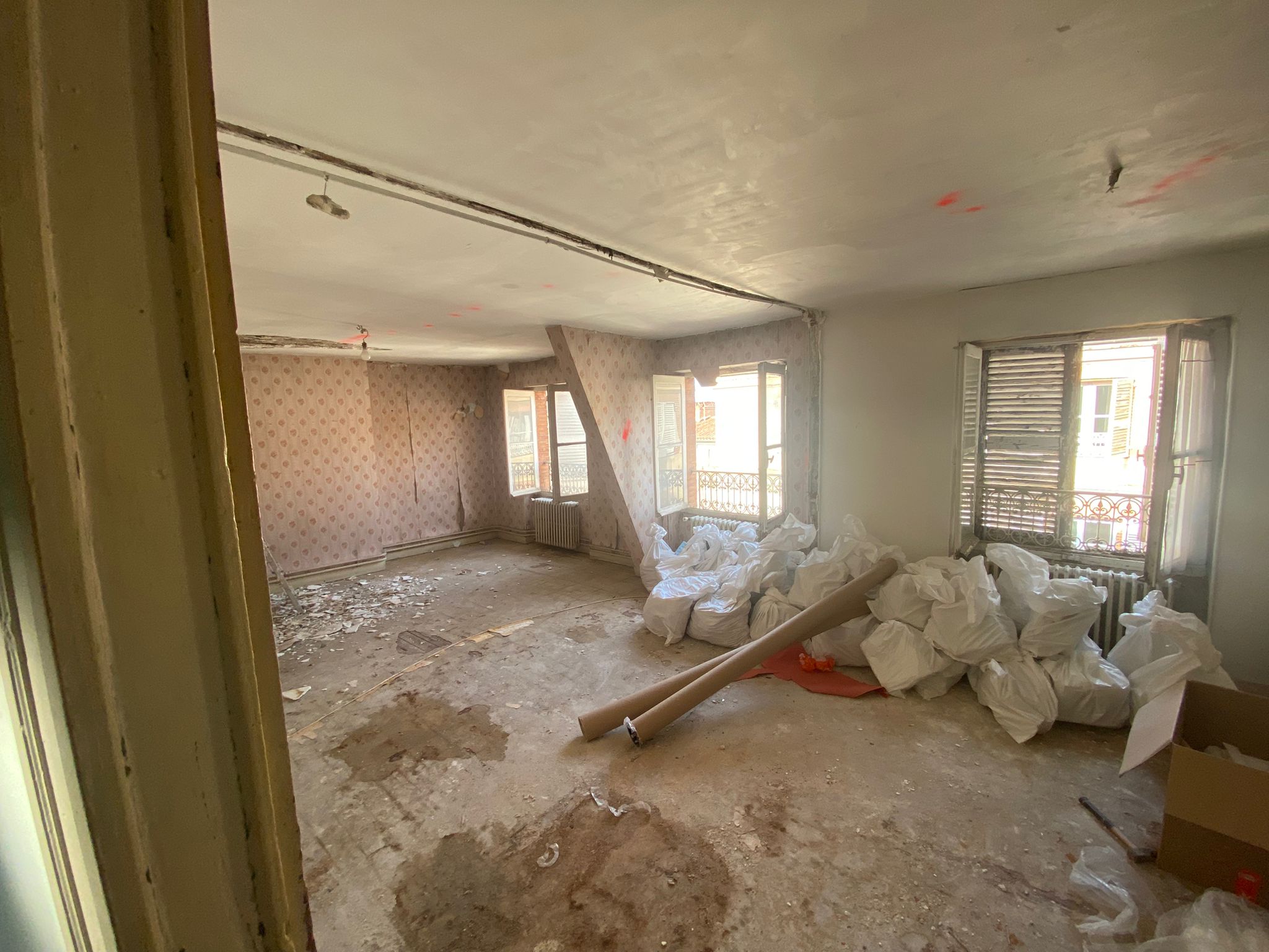 Chantier Rue de Metz (En cours) – Rénovation intégrale en cours · Rue de Metz Toulouse